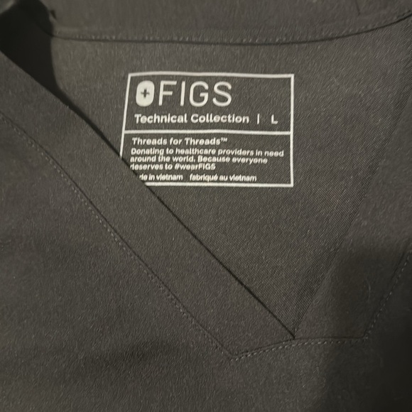 Figs Top‎ Black Large Style Casma FW1100 - Picture 3 of 4